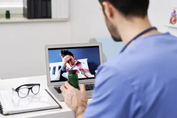 世界任何地方的医疗帮助和医疗视频咨询远程医疗