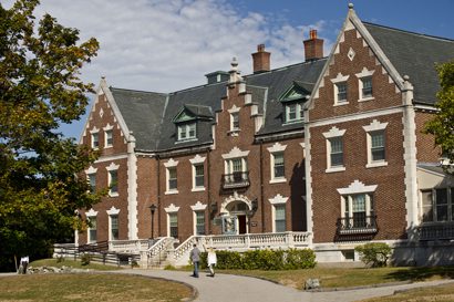 Grantee Profile: McLean Hospital | Peter G. Dodge Foundation