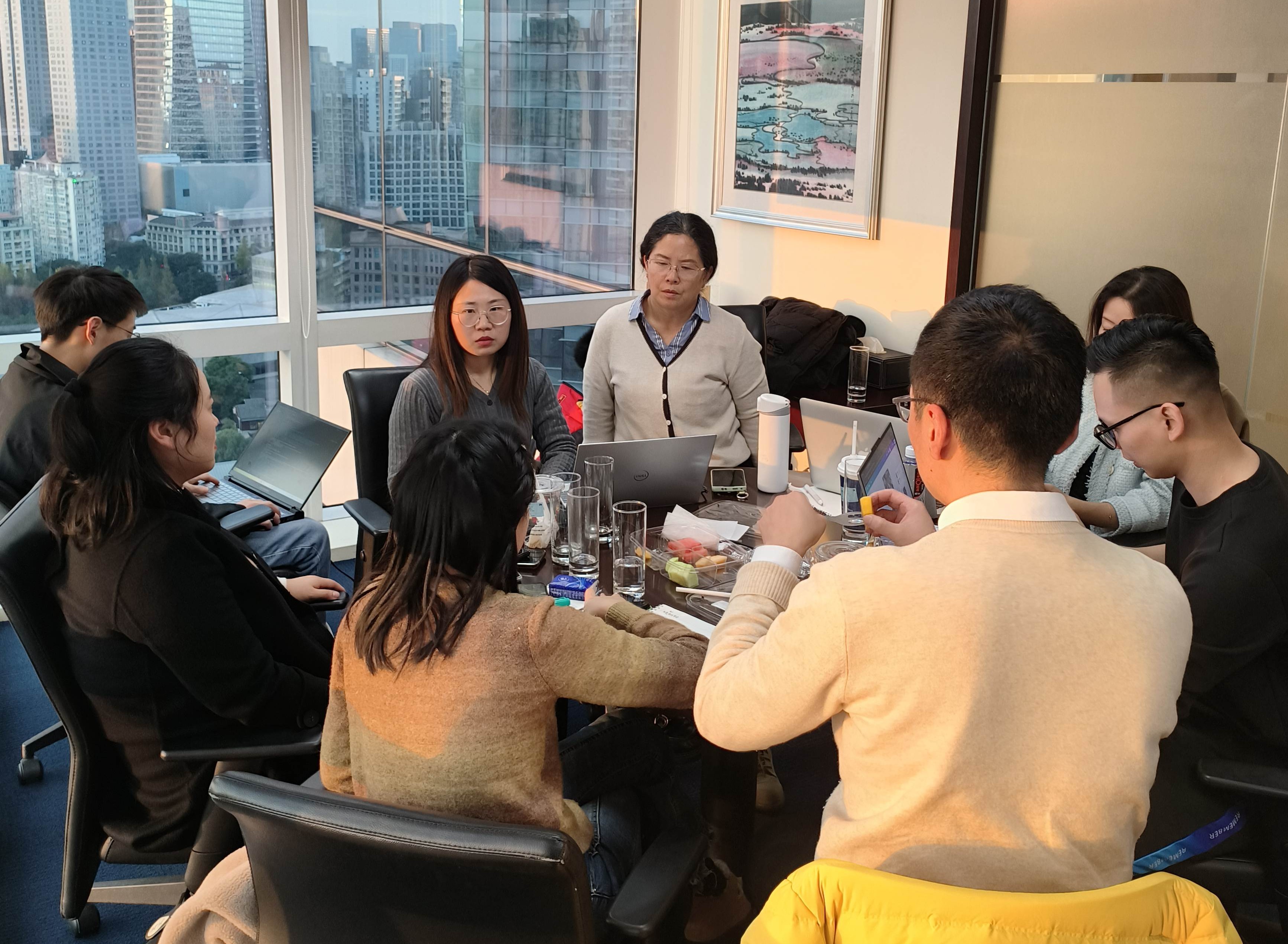 我们9年只做一件事：
带你真正走进美国核心医疗资源，而不是在门口徘徊