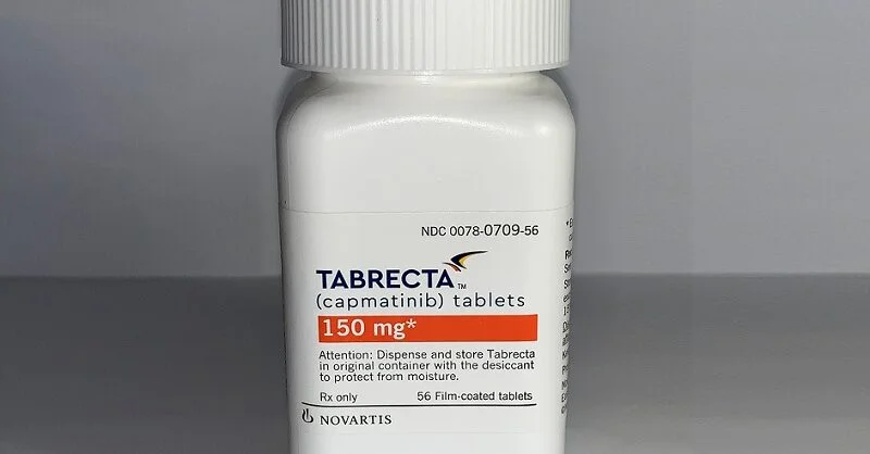 出国看病：肺癌2022年美国最新治疗方法，附中美肺癌治疗差异