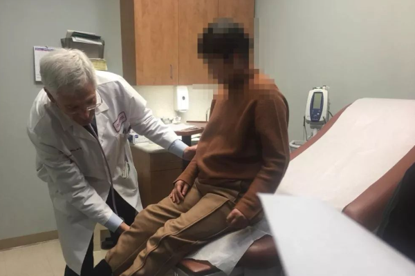 美国看病签证条件