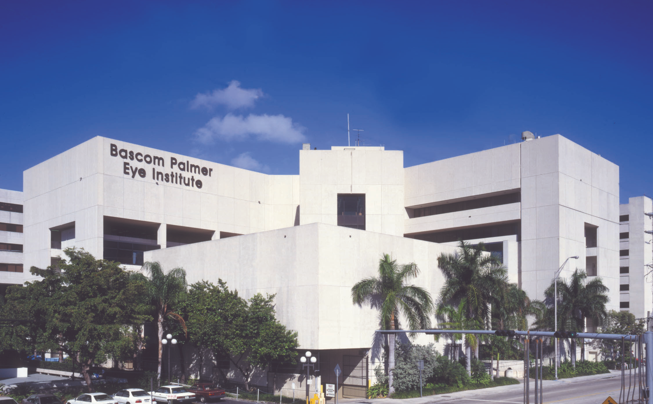 预约一步到位，巴斯科姆帕尔默眼科研究所优势与看病流程全解析2025